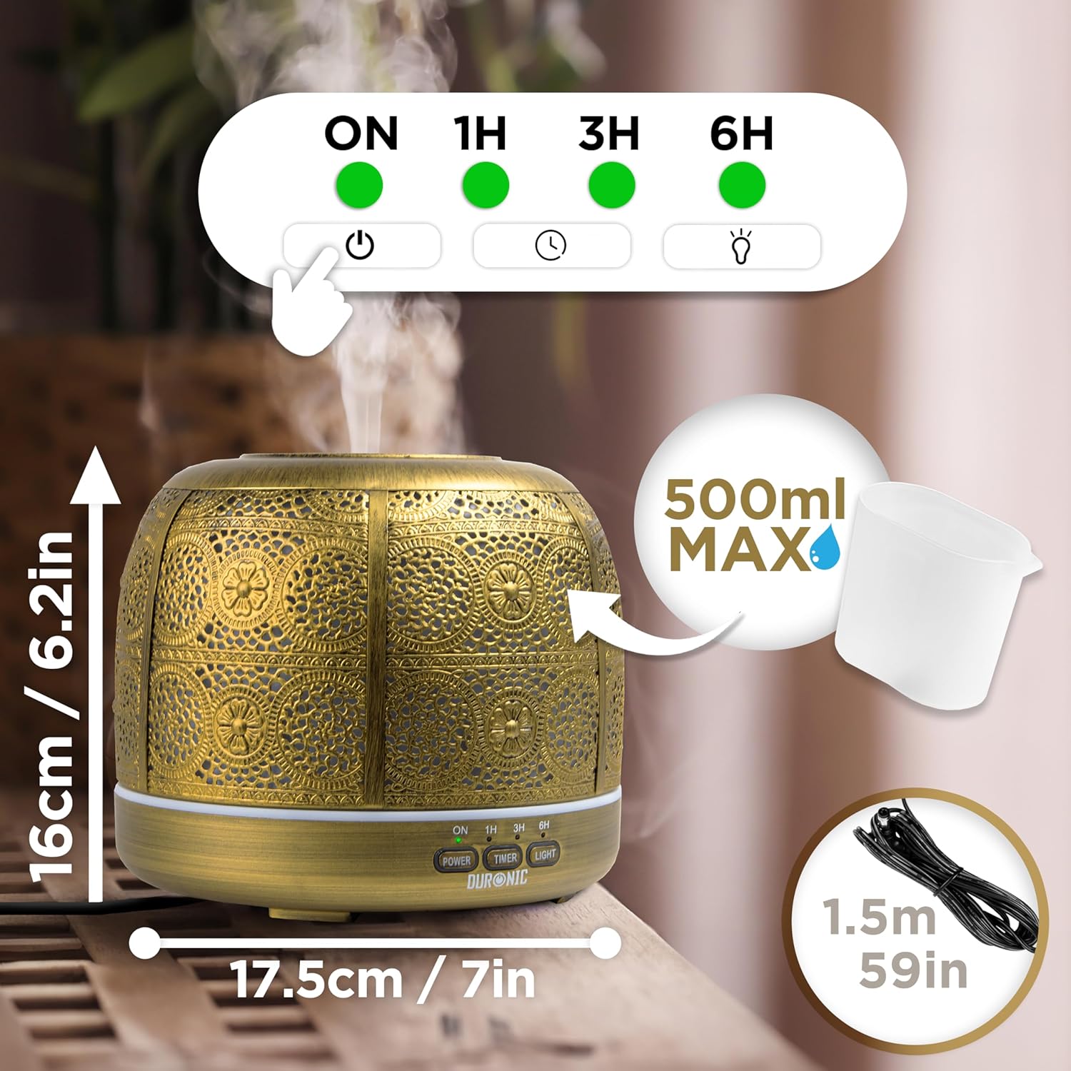 Duronic AD43 Difusor de Aromas y Brumizador de Aceites Esenciales Mostrando las dimensiones del difusor 16 cm / 6.2 in de alto y 17.5 cm / 7 in de ancho, su capacidad máxima de 500 ml junto con un vaso medidor, y el cable de alimentación de 1.5 m / 59 in, además de los indicadores de control para encendido ON, temporizador (H, 3H, 6H y luz.